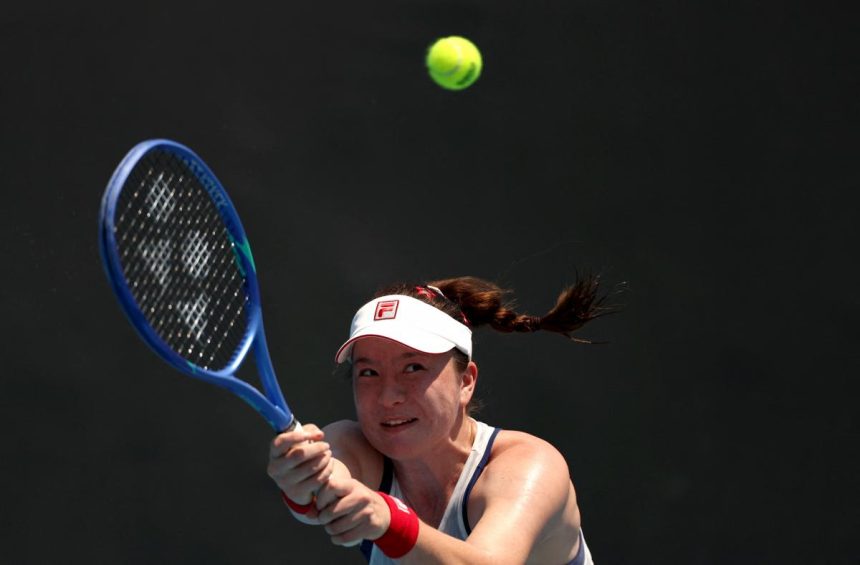 Lulu Sun knocked out of Aussie Open in first round