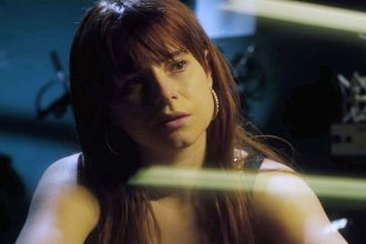 7 Jessie Buckley Performances That Prove the 2026 Golden Globe Winner Is a Generational Talent