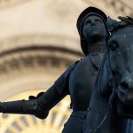 Man Steals Sword From Joan of Arc Statue in Paris