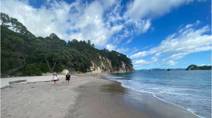 Man dies in drowning at Coromandel beach