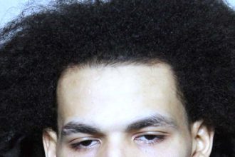 Man mugged female DePaul student as cops sat just a few feet away: prosecutors