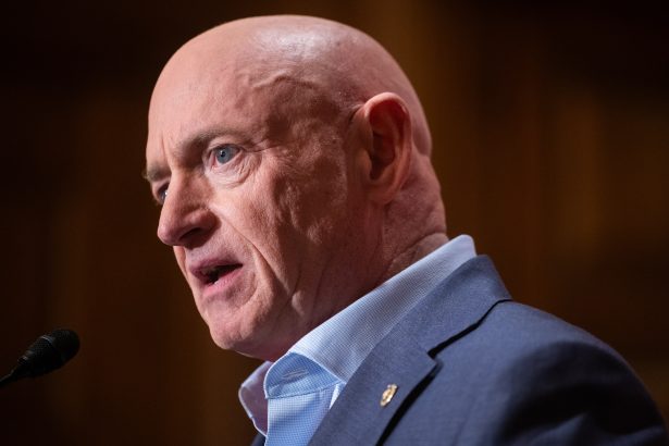 Mark Kelly’s money bomb