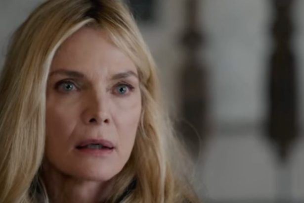 Michelle Pfeiffer and Kurt Russell Star