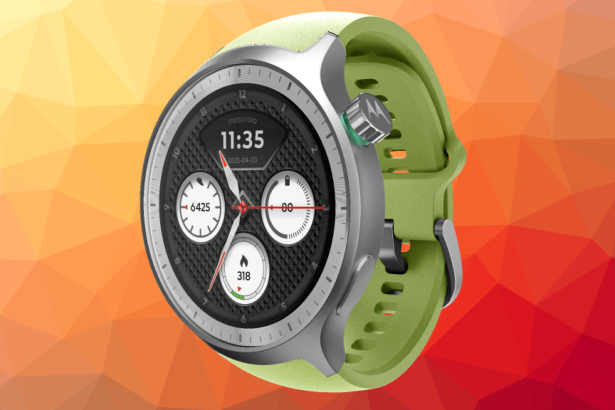 Motorola Moto Watch Launched with Budget Price