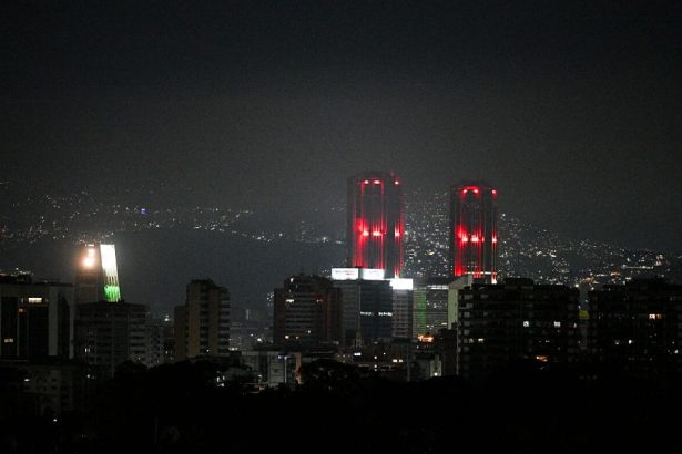 Multiple explosions heard in Venezuela’s Capital. Maduro accuses the U.S. : NPR