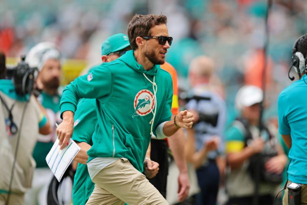 NFL fans react as Mike McDaniel gets fired by Dolphins