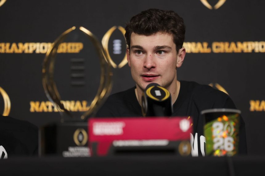 NFL fans rip Fernando Mendoza over LinkedIn profile update after declaring for draft