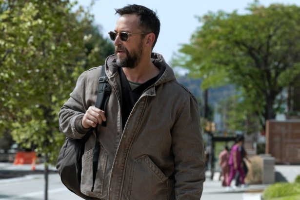 Noah Wyle on Robby in Season 2, Langdon’s Return