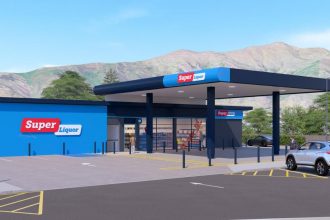 Outlet density cited by town bottle store opponents