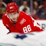 Patrick Kane makes his emotions known after hitting 500th career goal