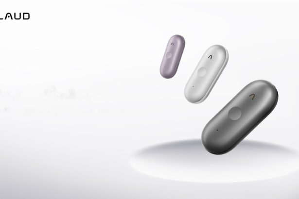 Plaud launches a new AI pin and a desktop meeting notetaker