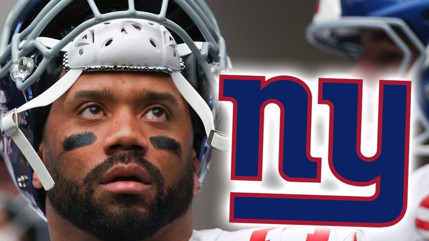 Russell Wilson Defends Giants After Revealing He Tore Hamstring In September