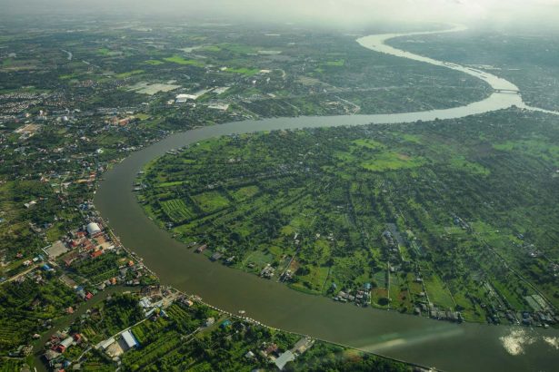 Sinking river deltas put millions at risk of flooding