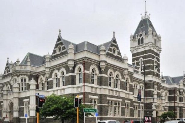 Student who scarred victim in bottle attack gets conviction overturned