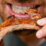 Study Finds Meat Eaters Are More Likely to Live to 100, But There’s a Catch : ScienceAlert