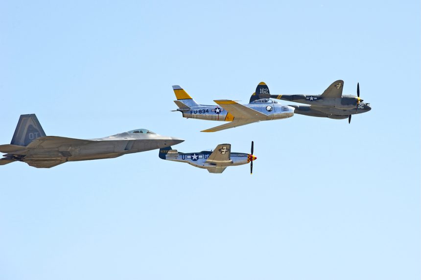 Susquehanna Sees Commercial and Defense Trends Supporting Lockheed Martin Corporation (LMT)