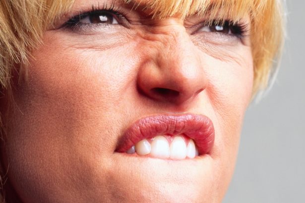 Swearing Provides Health Benefits (Especially if It’s Not a Habit) : ScienceAlert