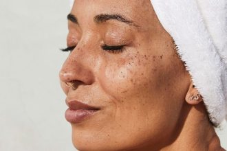 19 Best Neck Cream, Serums, and Devices for Smoothing Fine Lines, According to Skin-Care Experts