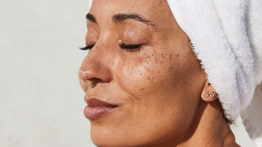 19 Best Neck Cream, Serums, and Devices for Smoothing Fine Lines, According to Skin-Care Experts