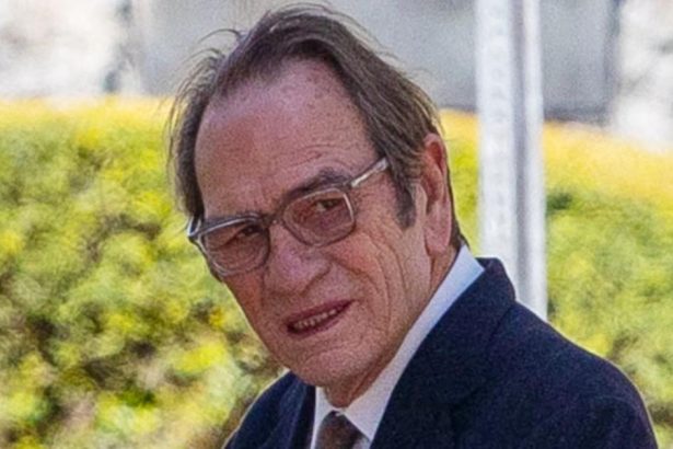 Tommy Lee Jones ‘Among the Walking Dead’ After Daughter’s Death