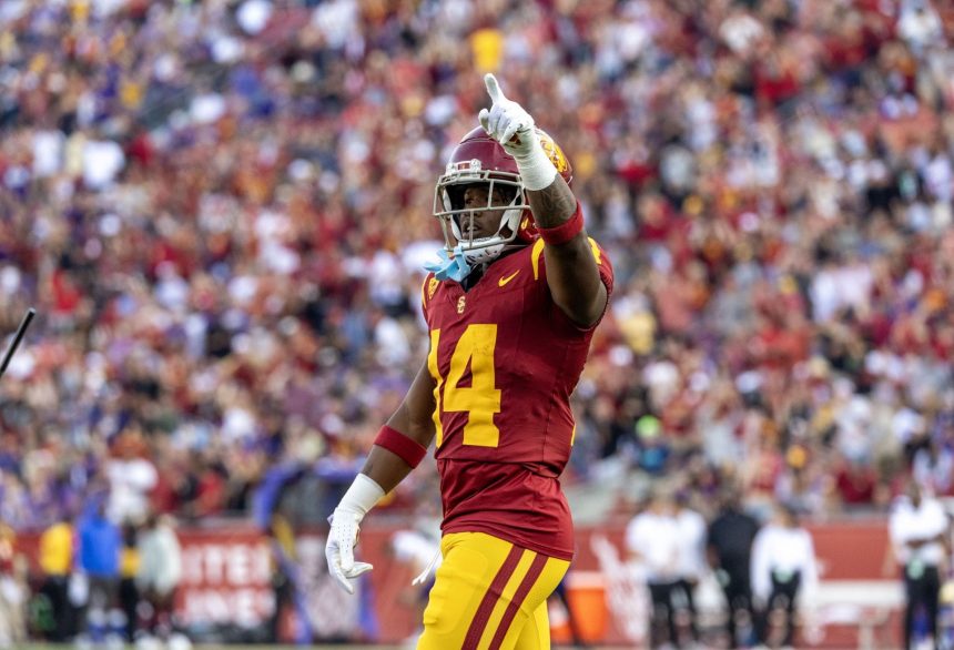 Top 5 landing spots for former Arizona State RB ft. Steve Sarkisian’s Texas