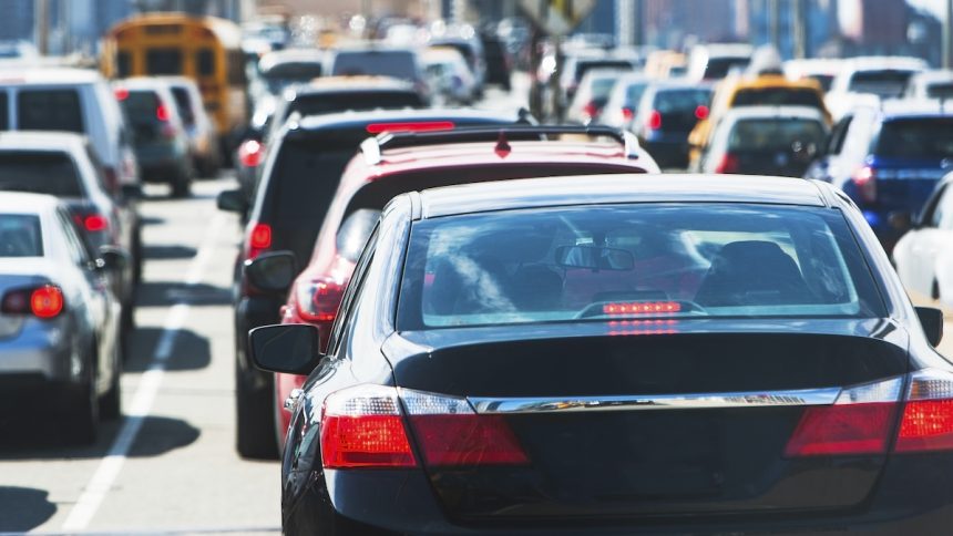Traffic Has a Curious Effect on The Atmosphere’s Electric Field, Study Shows : ScienceAlert