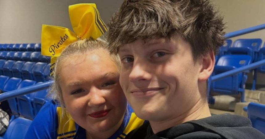 Unexpected’s Bella Vaughn, 15, Supported by Parents After Pregnancy Revelation