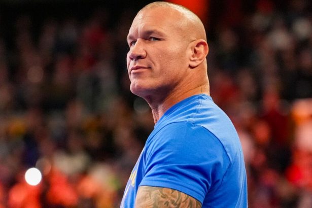 WWE legend makes a bold prediction for Randy Orton 