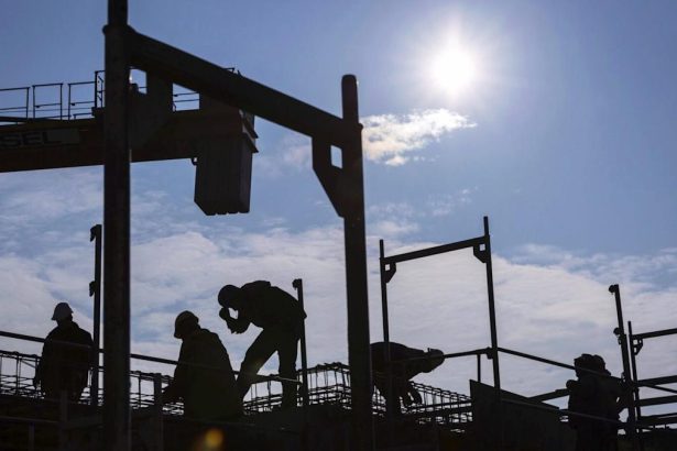 Washington Scrutinizes Builder Buybacks as Home Starts Hit Five-Year Low