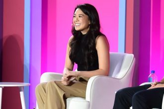 Who Benefits From Trump’s Proposed Credit Card Interest Cap? Vivian Tu Breaks It Down