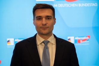 Who is Alex Bruesewitz? Ted Cruz’s team is reportedly furious with the Trump advisor after the senator was denied a picture with Nicki Minaj 