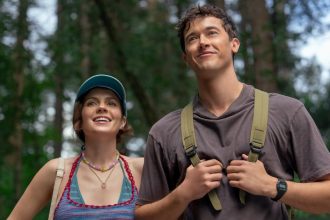 Why People We Meet on Vacation Is Getting Mixed Reviews From Fans