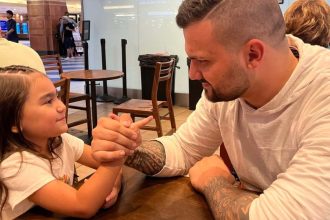 Young father fatally shot in Humboldt Park, gunman at large