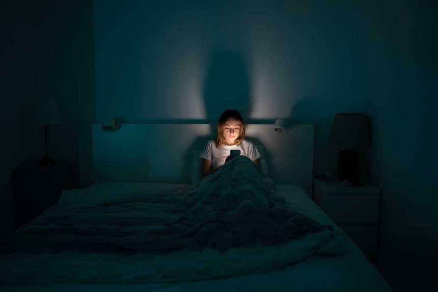 Your Phone is Covertly Sharing Your Data at Night! How to Stop it