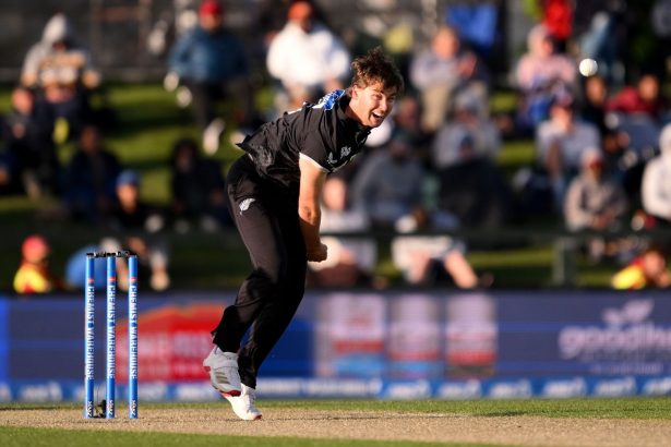 Zakary Foulkes removes Harshit Rana and Mohammed Siraj in successive balls to swing momentum in NZ’s favor in IND vs NZ 2026 3rd ODI [Watch]