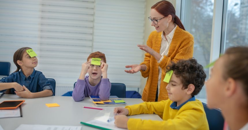 25+ Critical Thinking Games for Elementary Students