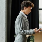 62+ Arguably Awesome Debate Topics for Middle School