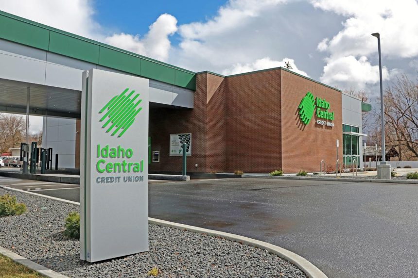 7 surprising benefits of borrowing from a credit union