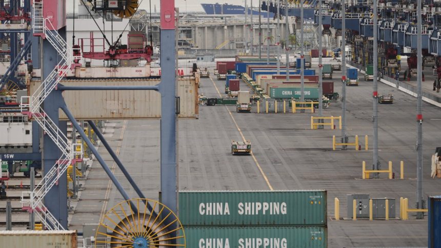 After the Supreme Court’s ruling on tariffs, companies line up for refunds : NPR