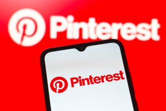 Amid disappointing earnings, Pinterest claims it sees more searches than ChatGPT