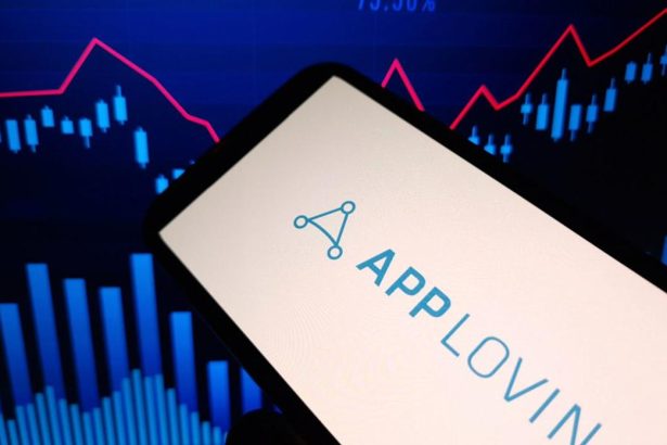 AppLovin shares fall despite strong Q4 beat, robust 2026 guidance