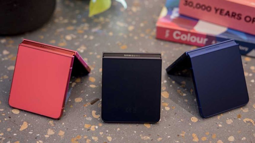 Apple Fold follow-up could be a Galaxy Z Flip 8 rival