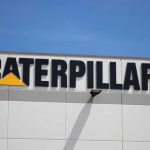 Are Wall Street Analysts Predicting Caterpillar Stock Will Climb or Sink?