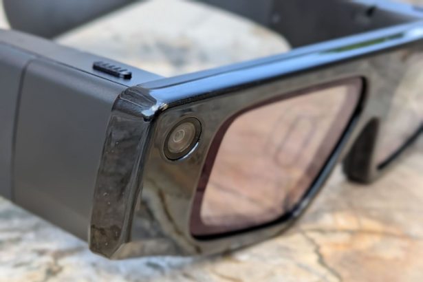 At a critical moment, Snap loses a top Specs exec