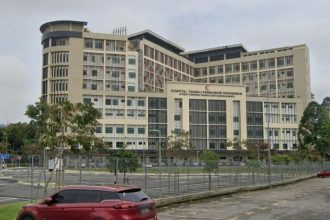 Boy Dead, 2 Siblings in Critical Condition After Mom Fed Them Methadone: Report