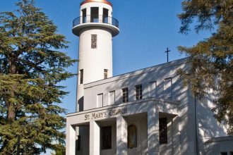 Chilling notes found after gunman tried to storm Catholic school mass