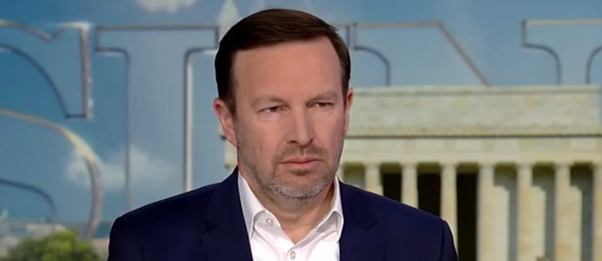 Chris Murphy Goes On Fox News And Obliterates Their ICE Lies