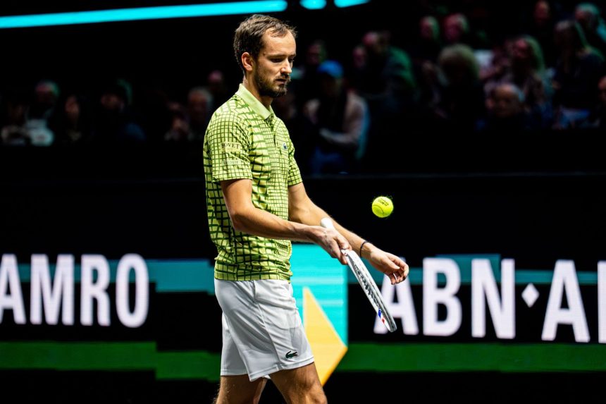 Daniil Medvedev’s such a manchild