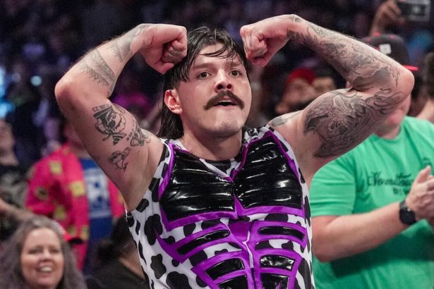 Dominik Mysterio sends a bold three-word message after being asked to put his hair on the line in a title match