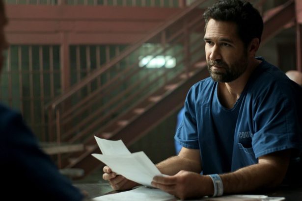 Elliott Gould’s Legal Dies, Cobie Smulders